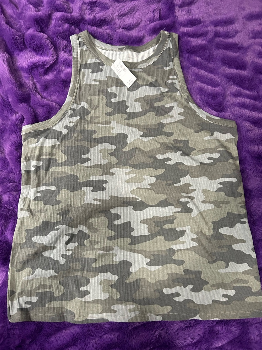 Maurices Women's Sleeveless Camo Tank Top in Green and Gray